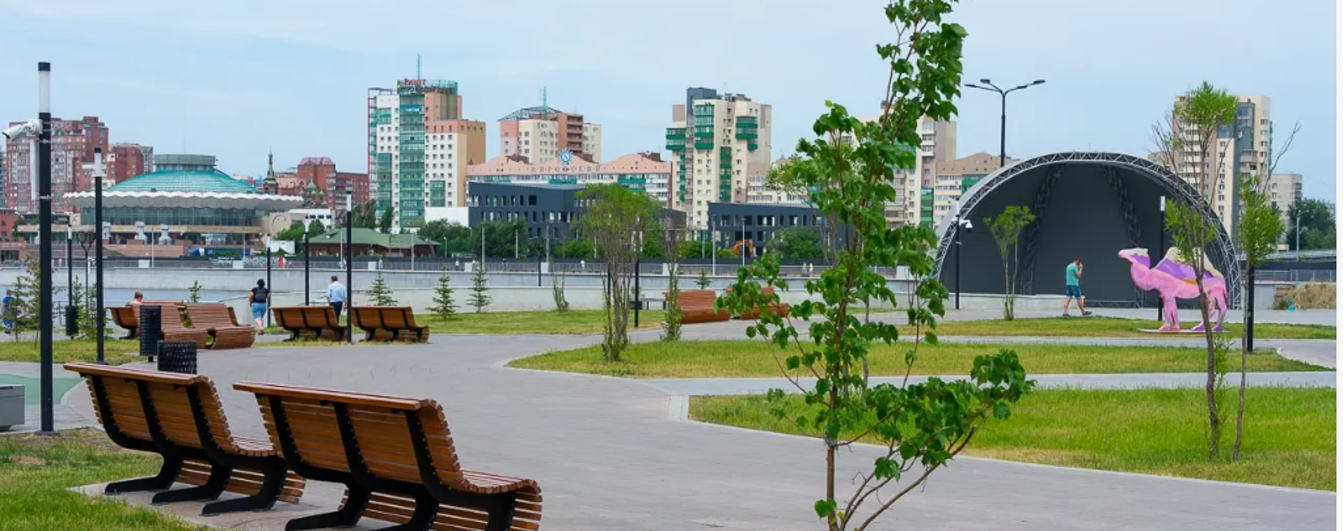 С театром на прогулку