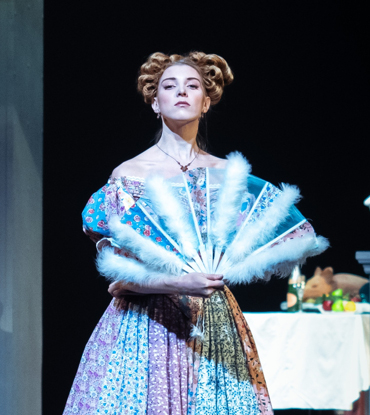 Марья Антоновна, дочь его